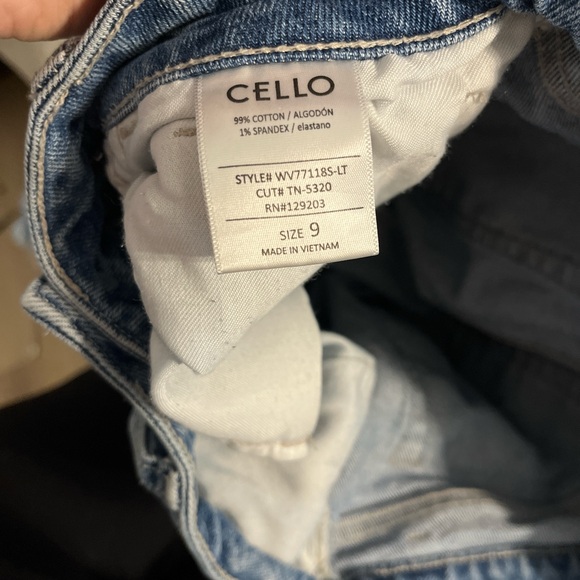 CELLO Ripped Jeans - Picture 4 of 4